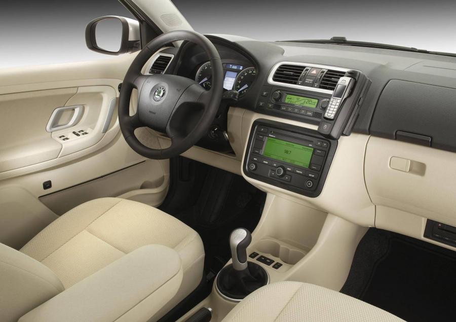  Skoda Fabia 2007 года  (фото 14 из 18)
